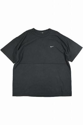 NIKE　ワンポイントTシャツ